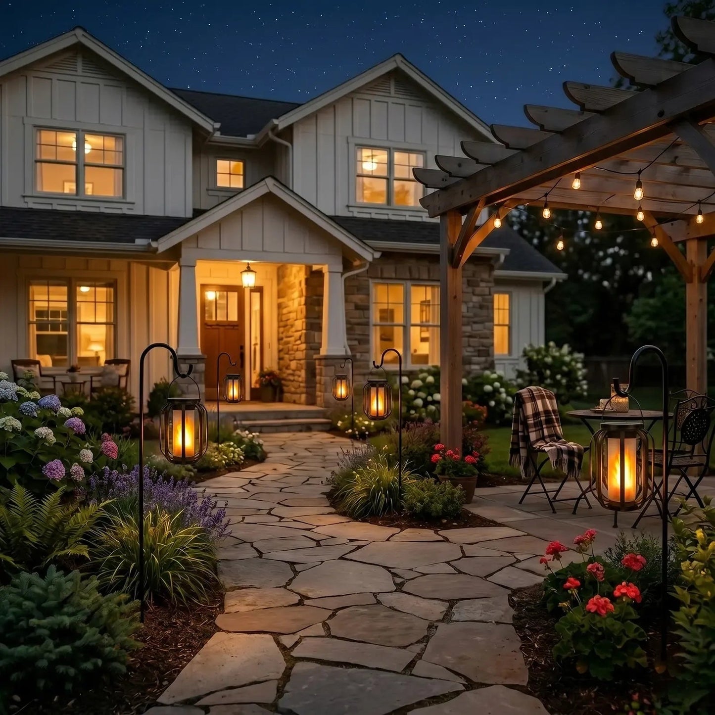 Solar Flame Garden Lantern – Realistic Dancing Flame, Solar & USB Charging