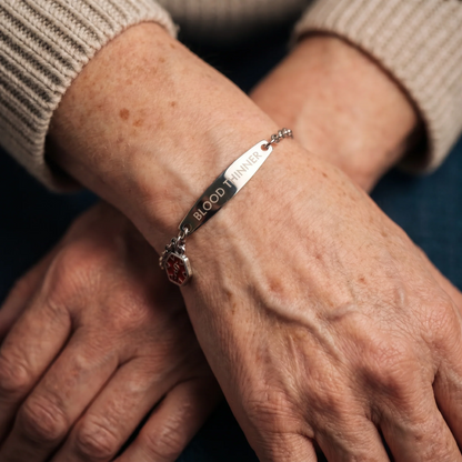 Bracelet for People in Emergencies – Because You Never Know
